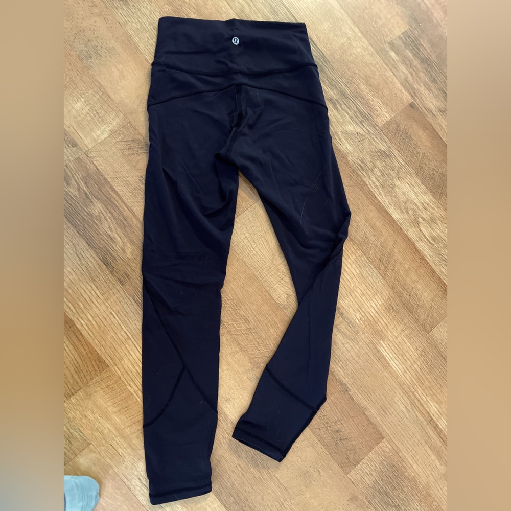 Lululemon leggings pockets